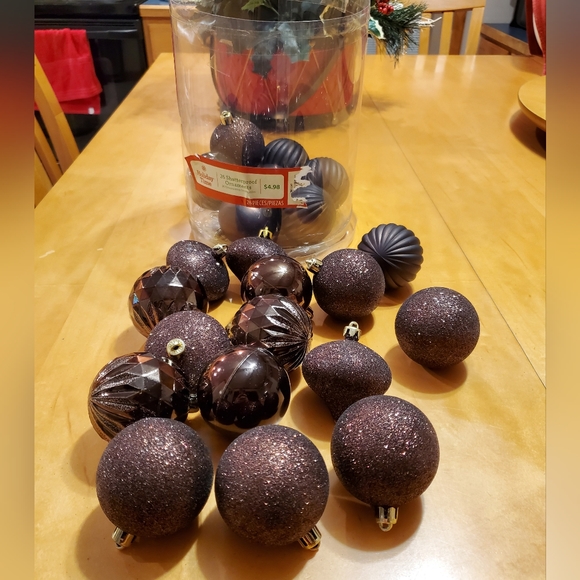 Shatterproof Ornaments, 22 included- EUC- Perfect for little trees! ๐ ๐คฉ - Picture 3 of 8